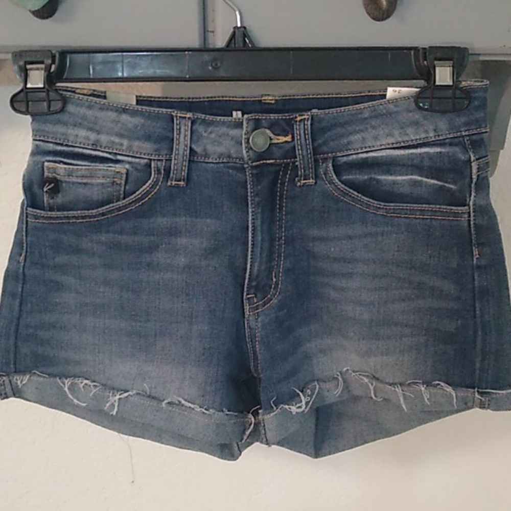 KanCan Jean shorts, like new, stretch, sz 26